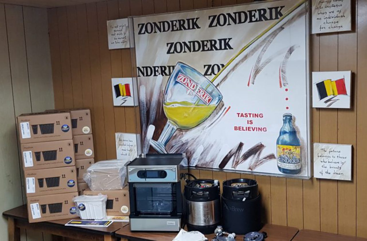 Bolderberg: kit voor thuisbrouwers, de bieren Zonderik en Bolderiaan van Luc Van Esch via Picobrew thuis te tappen